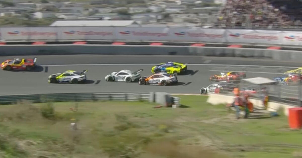 Hoogtepunten GT World Challenge Zandvoort (race 2)
