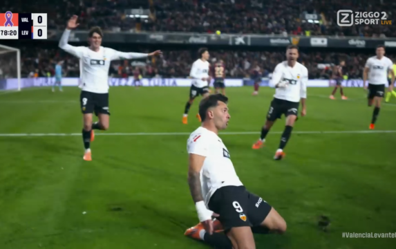 Klik hier om Ziggo Sport voetbal van 21 november te bekijken.