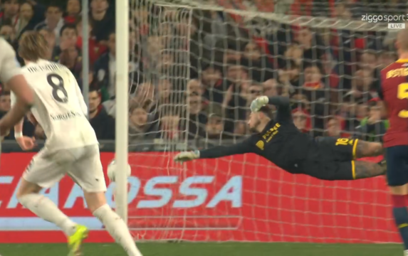 Klik hier om Ziggo Sport voetbal van 7 februari te bekijken.