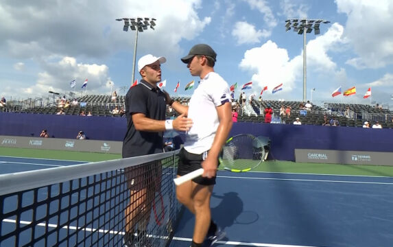 Klik hier om Ziggo Sport Tennis van 26 augustus te bekijken.