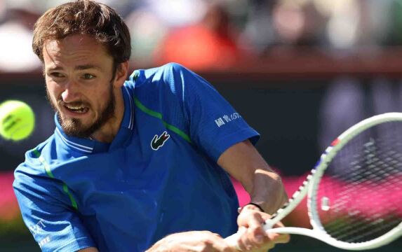 Medvedev - Tiafoe, spektakel in eerste halve finale Indian Wells