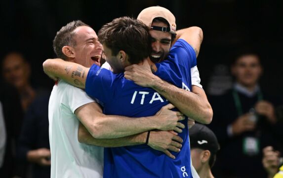 Klik hier om Ziggo Sport Tennis van 21 november te bekijken.