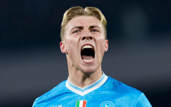 Klik hier om Napoli - Juventus van 7 december te bekijken.