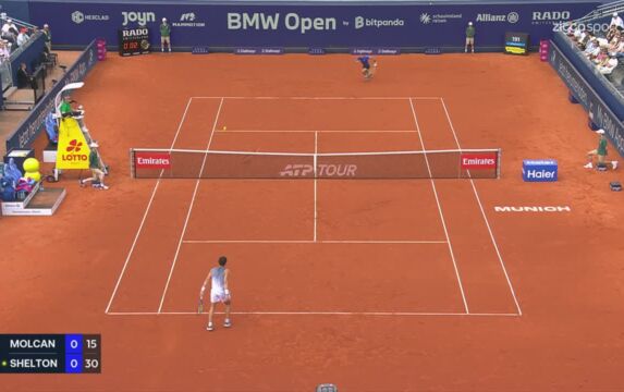 Klik hier om Ziggo Sport Tennis van 18 april te bekijken.