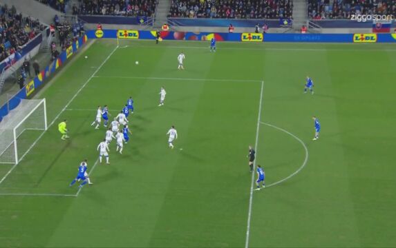 Klik hier om Ziggo Sport voetbal van 27 maart te bekijken.