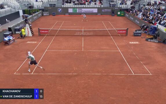 Klik hier om Ziggo Sport Tennis van 10 mei te bekijken.