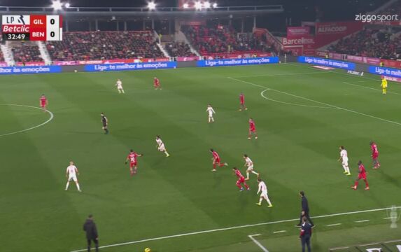 Klik hier om Ziggo Sport voetbal van 3 maart te bekijken.