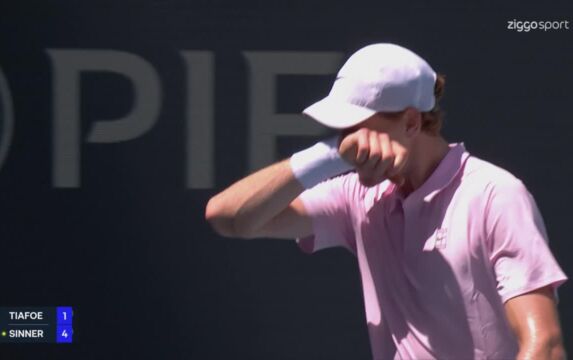 Klik hier om Ziggo Sport Tennis van 26 maart te bekijken.