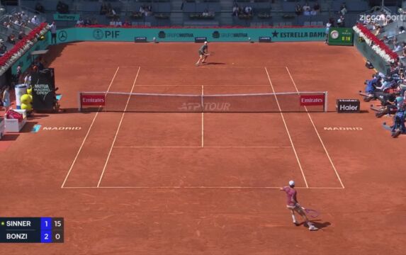Klik hier om Ziggo Sport Tennis van 24 april te bekijken.