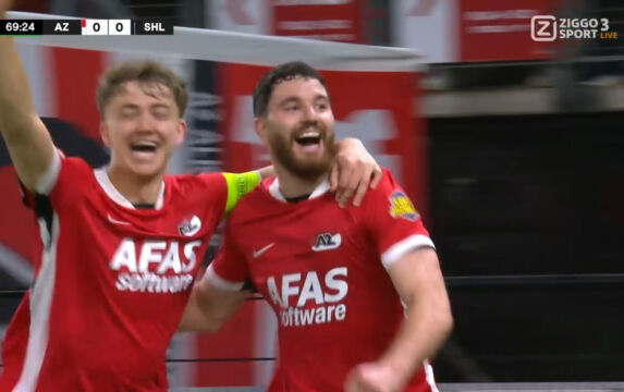 Klik hier om De Wit kopt AZ op voorsprong! van 27 november te bekijken.