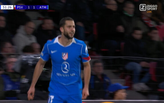 Klik hier om David Hancko doet PSV pijn van 9 december te bekijken.