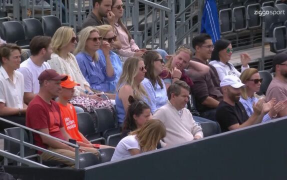 Klik hier om Ziggo Sport Tennis van 8 juni te bekijken.