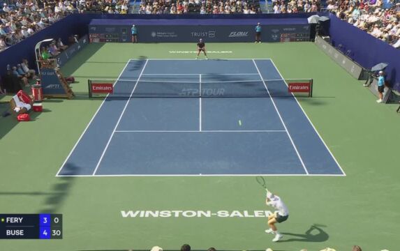 Klik hier om Ziggo Sport Tennis van 30 augustus te bekijken.