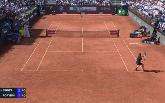 Klik hier om Ziggo Sport Tennis van 11 mei te bekijken.