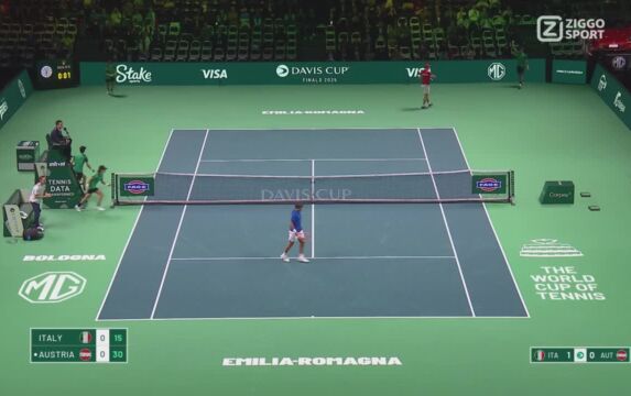 Klik hier om Ziggo Sport Tennis van 19 november te bekijken.