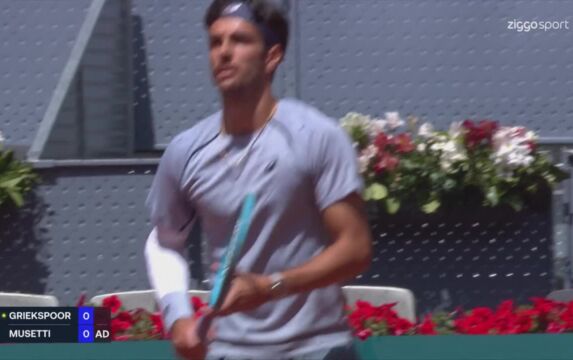 Klik hier om Ziggo Sport Tennis van 26 april te bekijken.