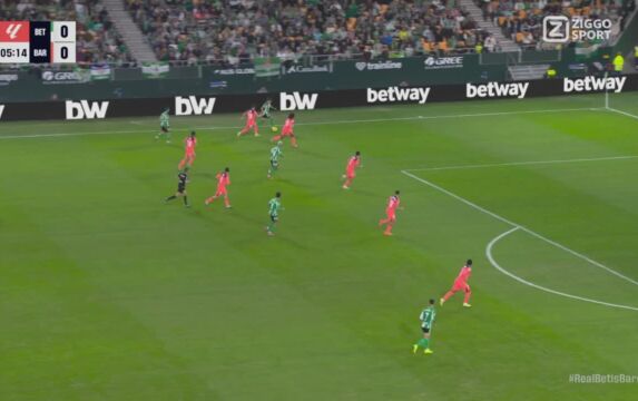 Klik hier om HL Real Betis - FC Barcelona van 6 december te bekijken.